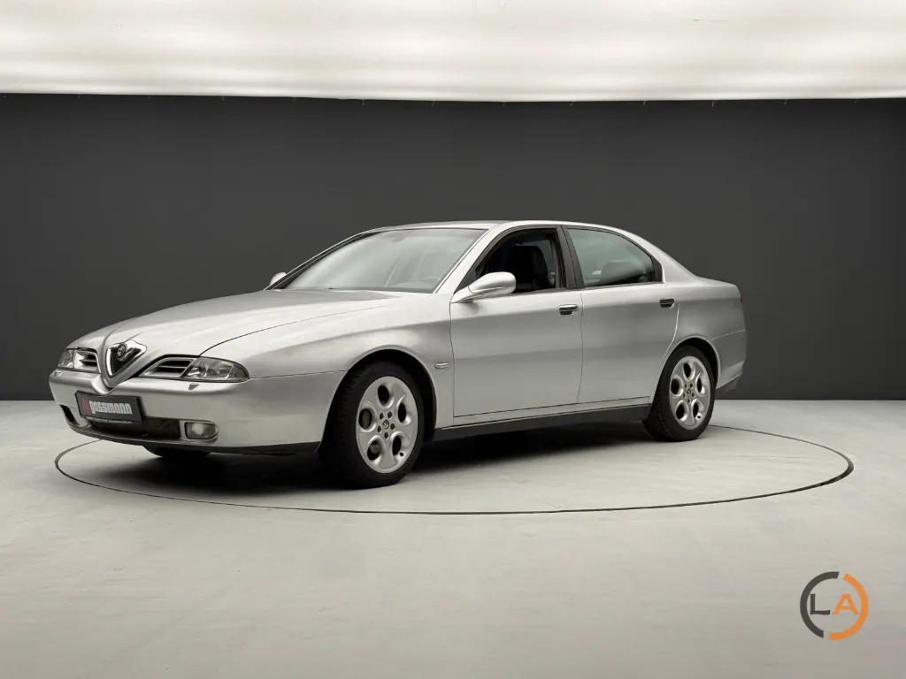 Alfa Romeo 166 / 936 2.5 i 24V Limousine Navi - Image 28 (April 26, 2026)